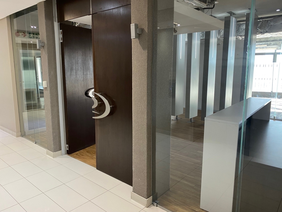 To Let Commercial Property for Rent in Woodstock Western Cape